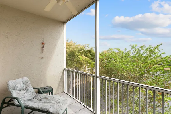 $188,000 | 9551 Weldon Circle, Unit 404, Fort Lauderdale, FL 33321