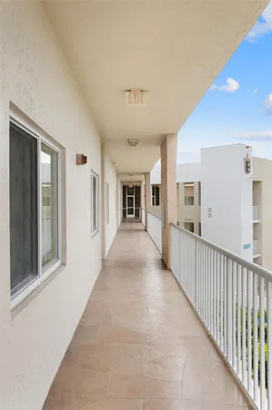 $188,000 | 9551 Weldon Circle, Unit 404, Fort Lauderdale, FL 33321
