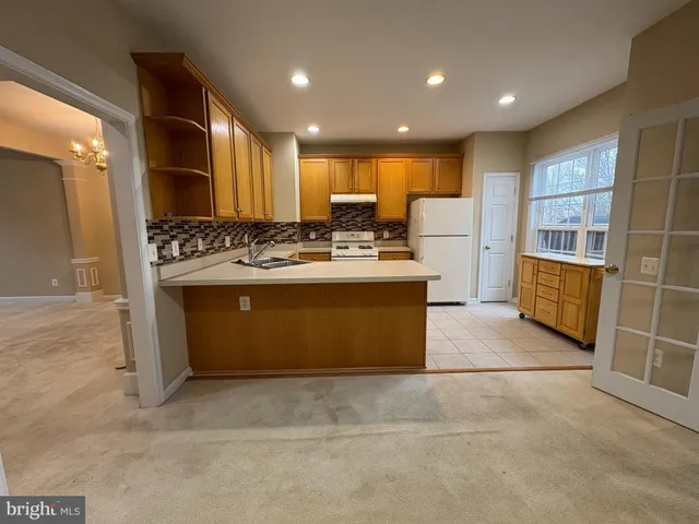 $3,000 | 8935 Singleleaf Circle, Lorton, VA 22079