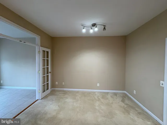 $3,000 | 8935 Singleleaf Circle, Lorton, VA 22079