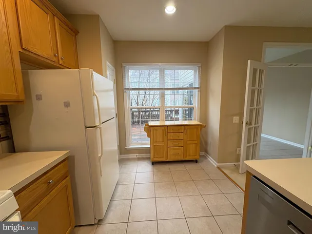 $3,000 | 8935 Singleleaf Circle, Lorton, VA 22079