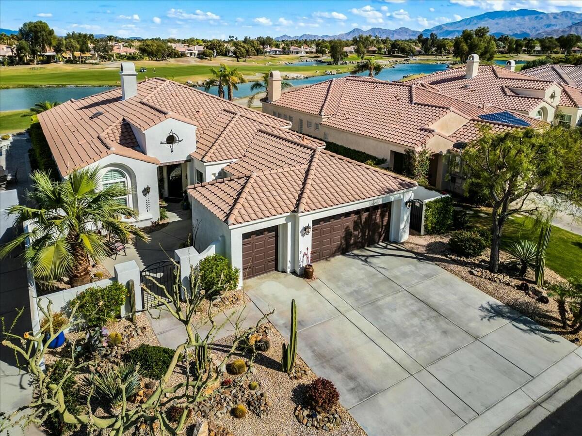 82 Vía Las Flores Rancho Mirage, CA 92270 - Photo 2 of 56 tempImageZ6MbKf