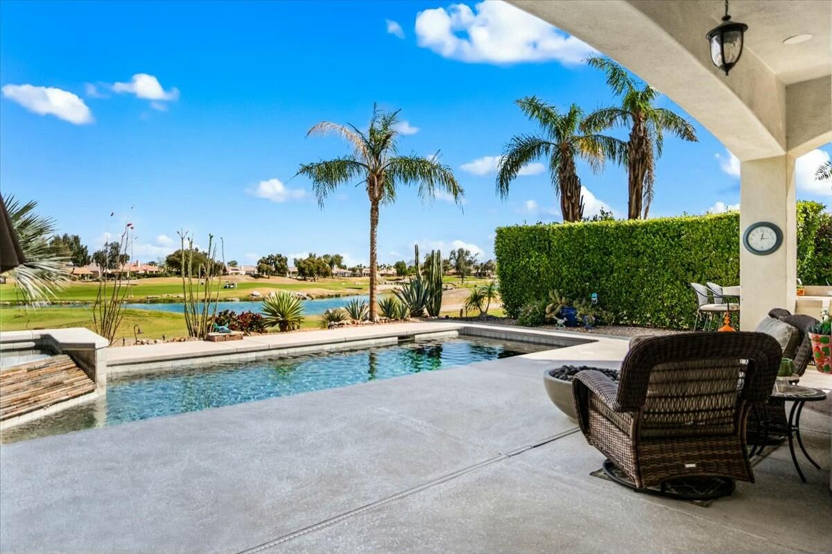 82 Vía Las Flores Rancho Mirage, CA 92270 - Photo 24 of 56 tempImageCimfFz