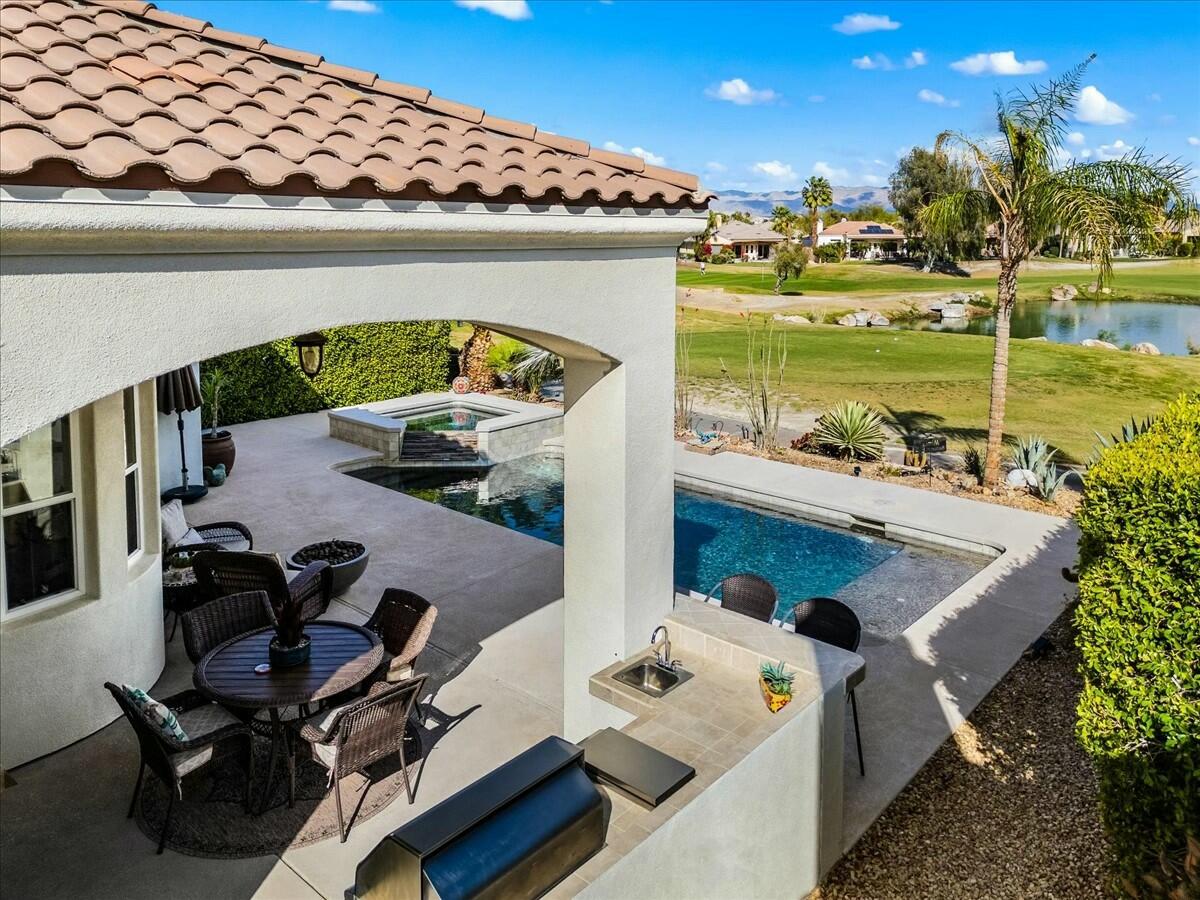 82 Vía Las Flores Rancho Mirage, CA 92270 - Photo 27 of 56 tempImagehs1YSY