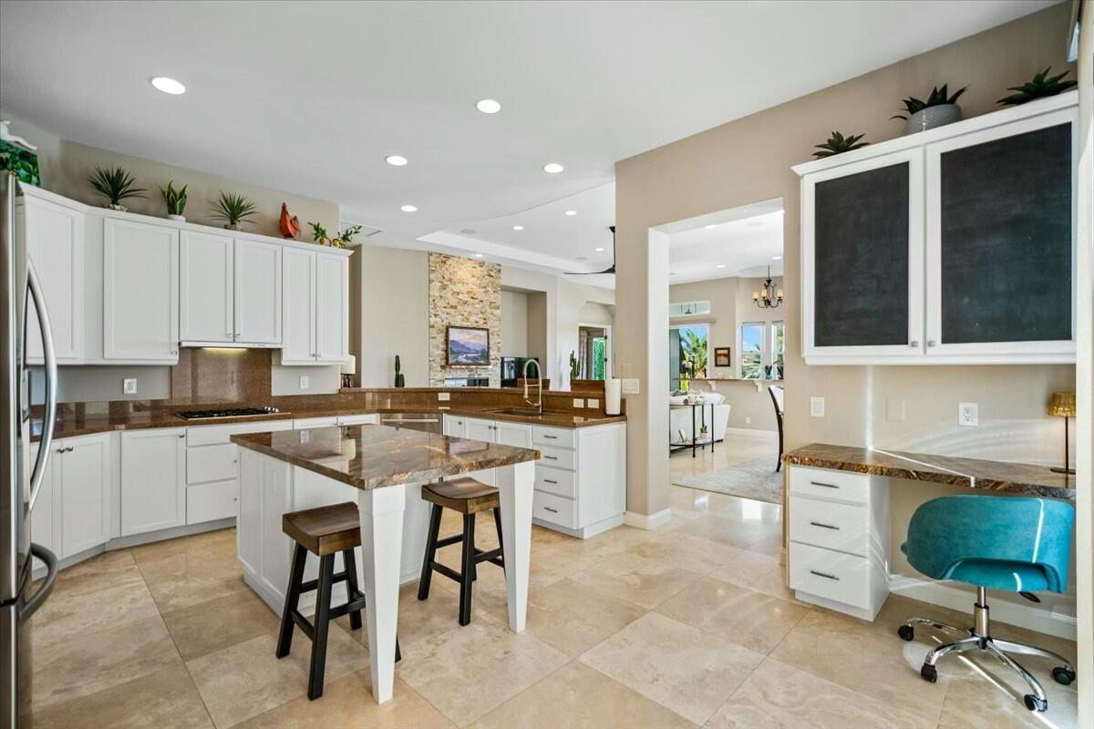 82 Vía Las Flores Rancho Mirage, CA 92270 - Photo 33 of 56 tempImagetDBNNm