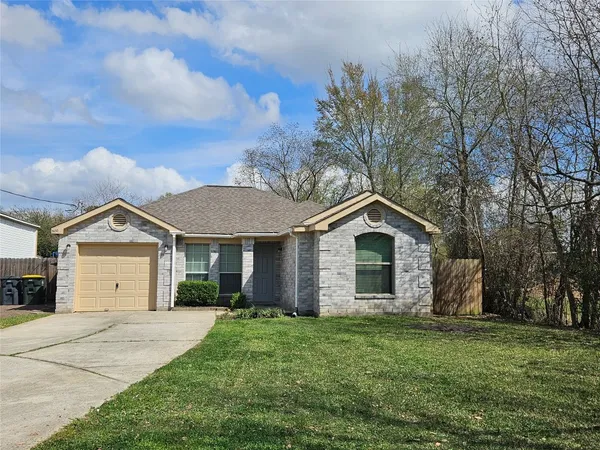 $1,600 | 500 Birch Cluster Court, Conroe, TX 77301