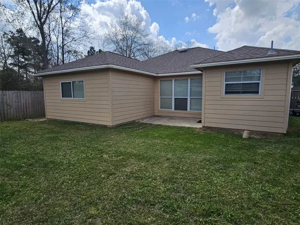 $1,600 | 500 Birch Cluster Court, Conroe, TX 77301