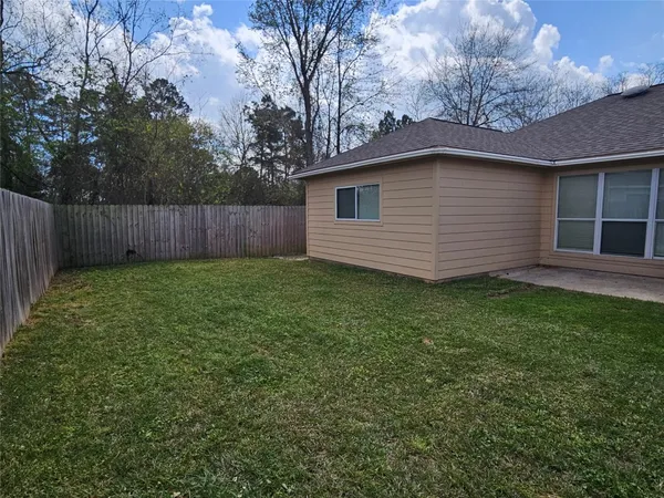 $1,600 | 500 Birch Cluster Court, Conroe, TX 77301