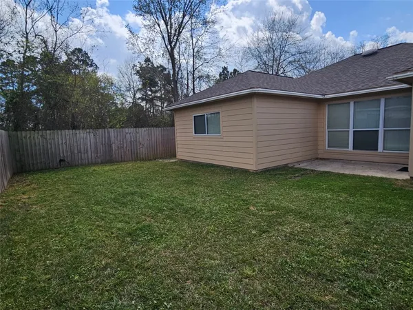 $1,600 | 500 Birch Cluster Court, Conroe, TX 77301