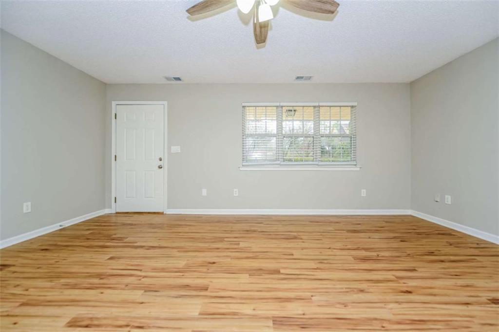 124 Springvalley Circle Stockbridge, GA 30281 - Photo 3 of 15 Gallery Image 3