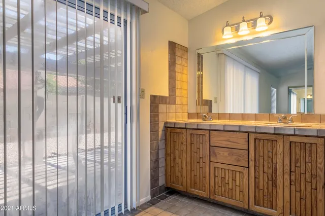 $2,000 | 966 East Morningstar Lane, Tempe, AZ 85283