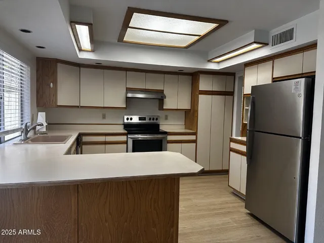 $2,000 | 966 East Morningstar Lane, Tempe, AZ 85283