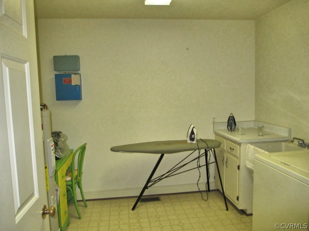 4303 Custis Road Richmond, VA 23225 - Photo 13 of 20 Gallery Image 13