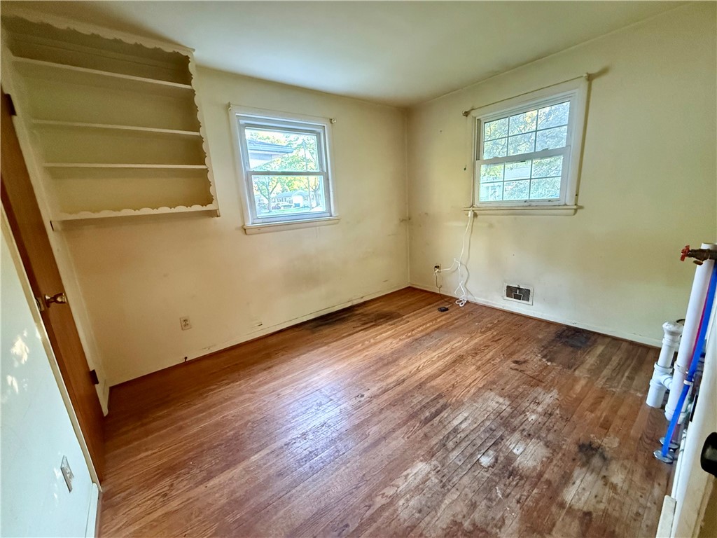 116 Lemoyn Avenue Rochester, NY 14612 - Photo 16 of 21