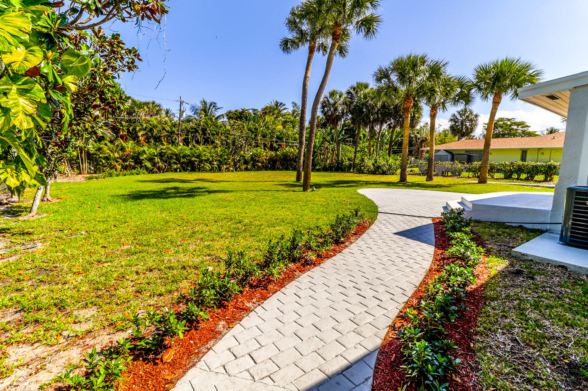 60 East Ocean Avenue Ocean Ridge, FL 33435 - Photo 5 of 45 IMG_8569-HDR