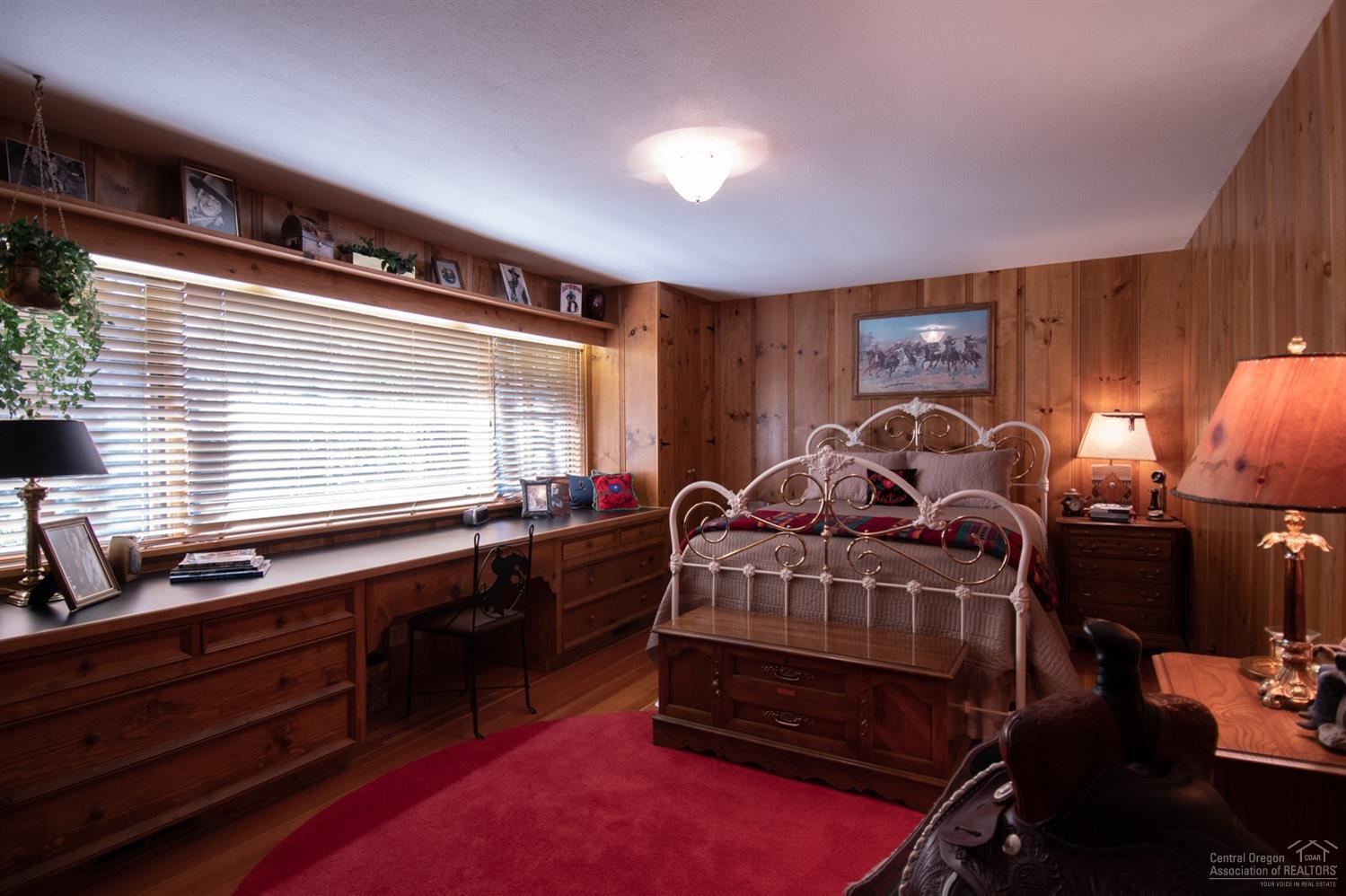 26237 Southwest Pine Lodge Road Camp Sherman, OR 97730 - Photo 10 of 24 Gallery Image 10