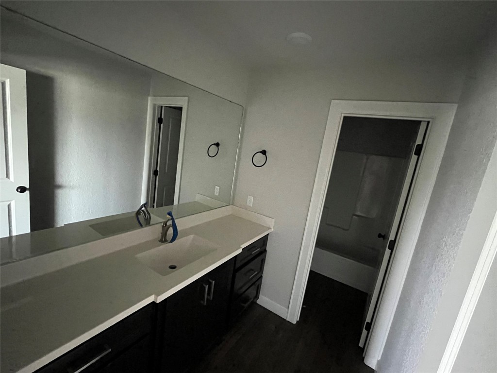 16 Greystone Court Angleton, TX 77515 - Photo 12 of 20