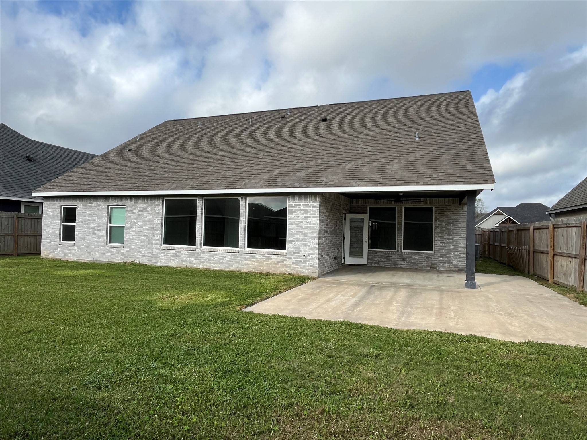 16 Greystone Court Angleton, TX 77515 - Photo 17 of 20