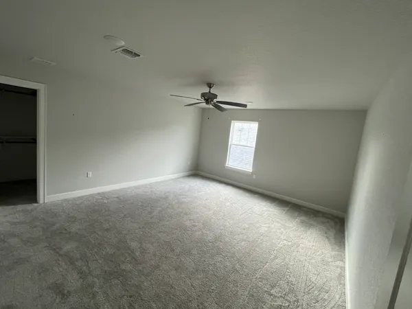 $401,000 | 16 Greystone Court, Angleton, TX 77515