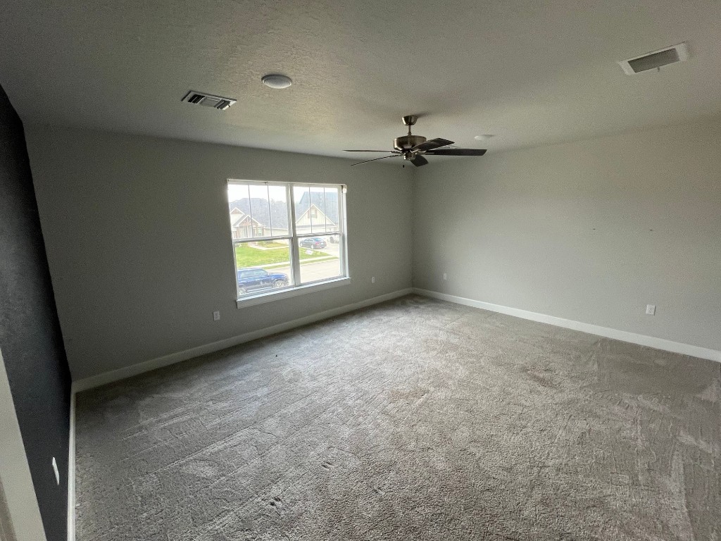 16 Greystone Court Angleton, TX 77515 - Photo 9 of 20