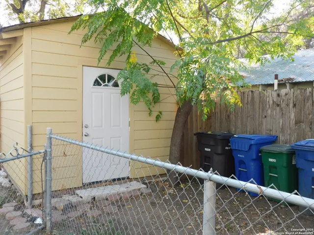 a view of a pathway of a house