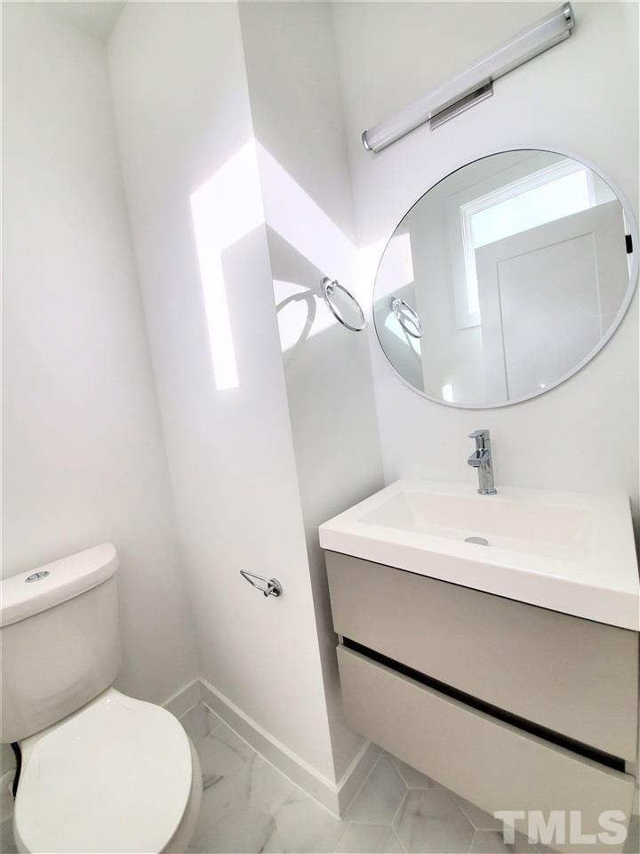 612 Candor Lane Raleigh, NC 27601 - Photo 8 of 28