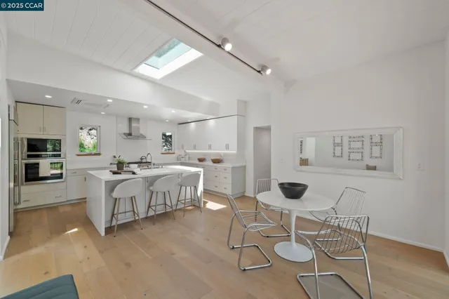 $2,748,000 | 233 Melody Lane, Orinda, CA 94563