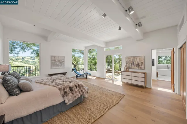 $2,748,000 | 233 Melody Lane, Orinda, CA 94563