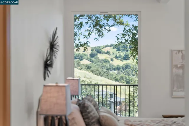 $2,748,000 | 233 Melody Lane, Orinda, CA 94563