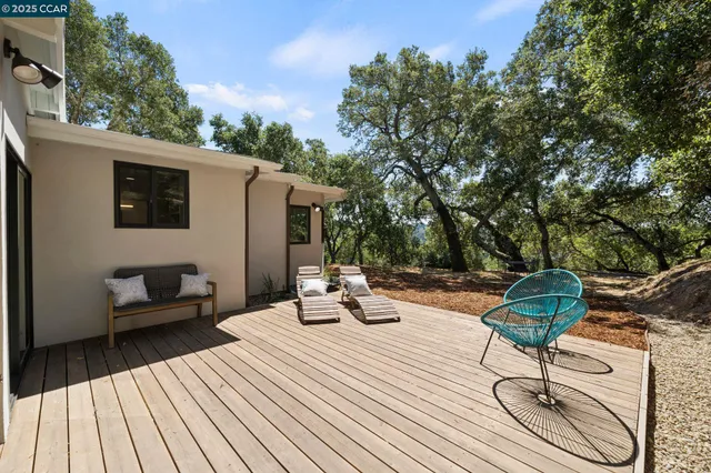 $2,748,000 | 233 Melody Lane, Orinda, CA 94563