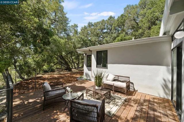 $2,748,000 | 233 Melody Lane, Orinda, CA 94563