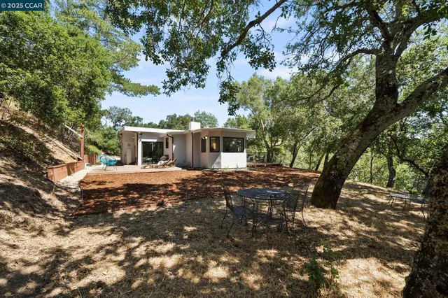 $2,748,000 | 233 Melody Lane, Orinda, CA 94563