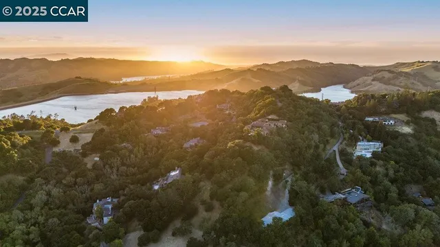 $2,748,000 | 233 Melody Lane, Orinda, CA 94563