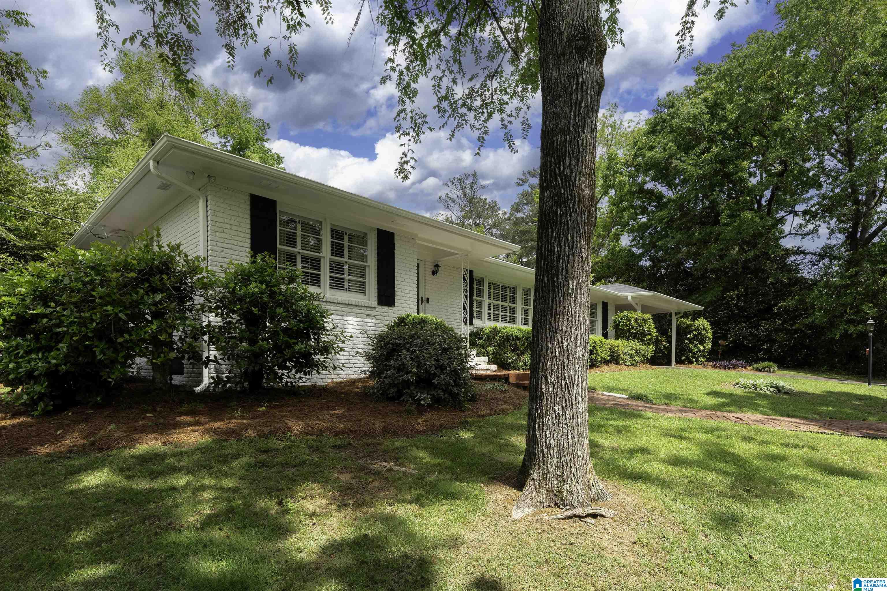 2224 Deerwood Road Birmingham, AL 35216 - Photo 3 of 21