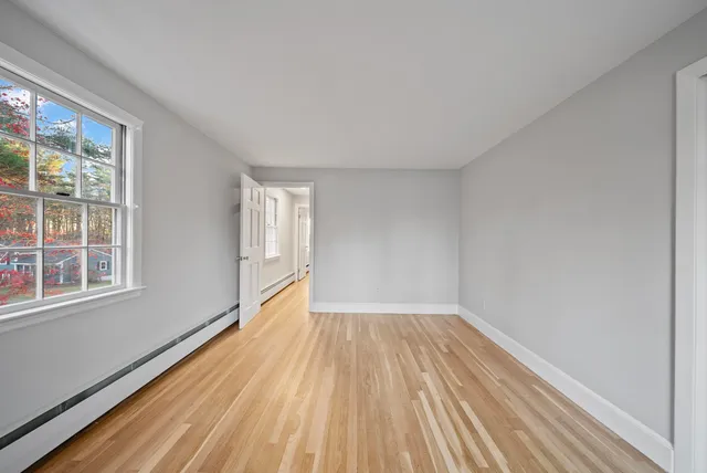 $600,000 | 4 Forest Road, Atkinson, NH 03811