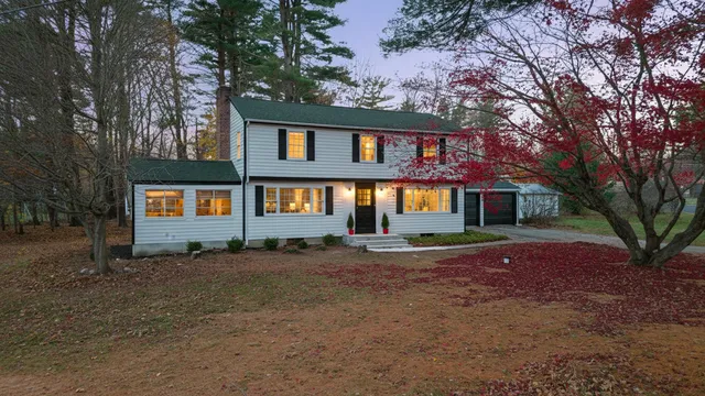 $600,000 | 4 Forest Road, Atkinson, NH 03811