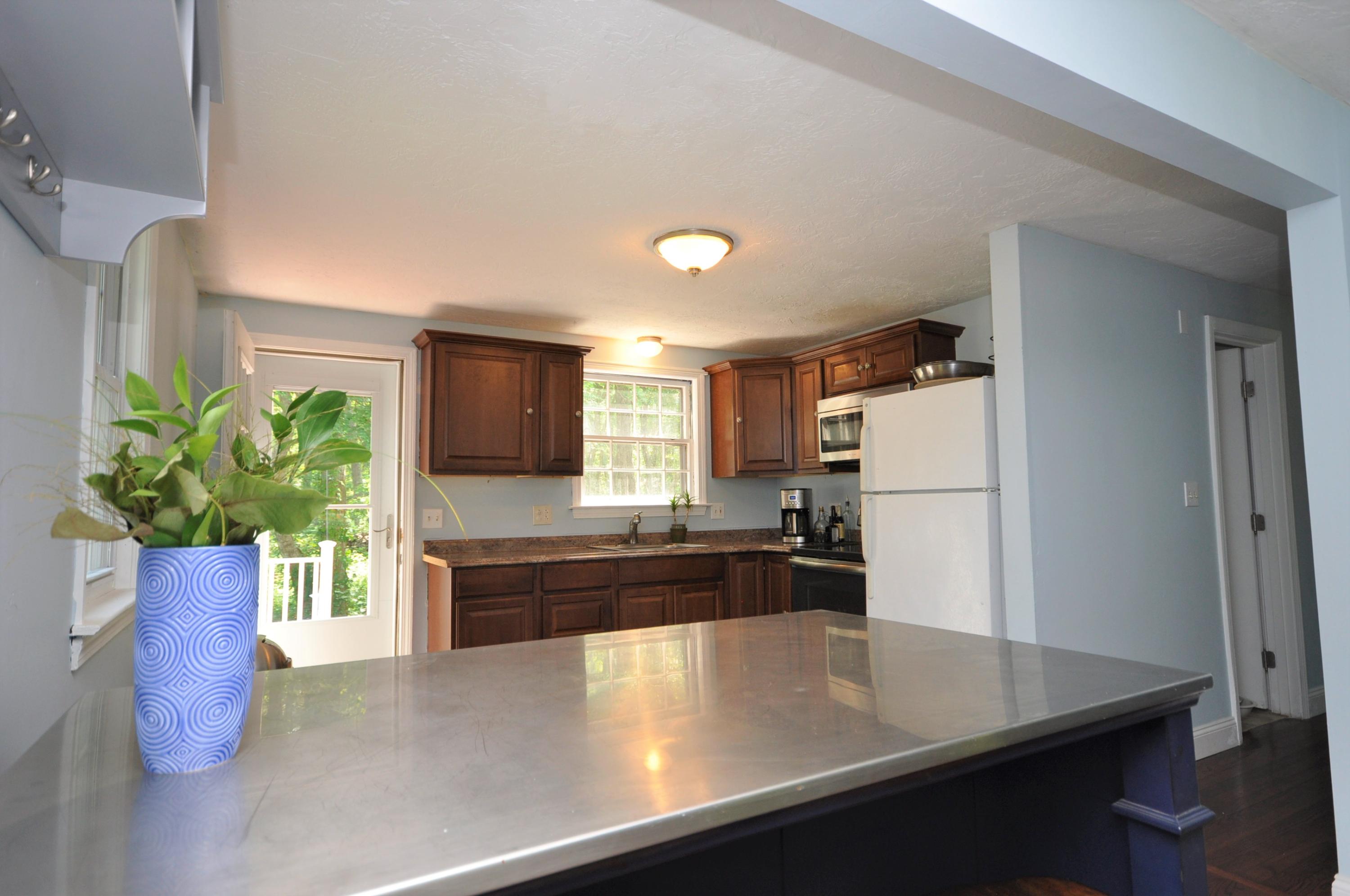 1690 State Road Plymouth, MA 02360 - Photo 4 of 23 _DSC0016