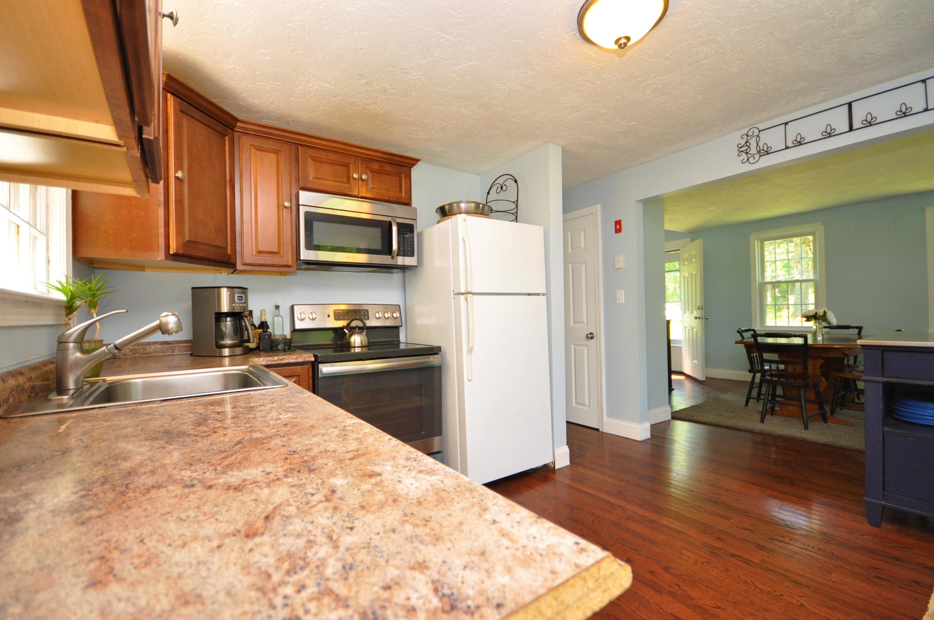 1690 State Road Plymouth, MA 02360 - Photo 5 of 23 _DSC0019