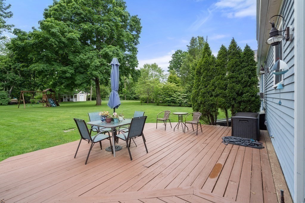 17 Westway Road Wayland, MA 01778 - Photo 23 of 26 Gallery Image 23