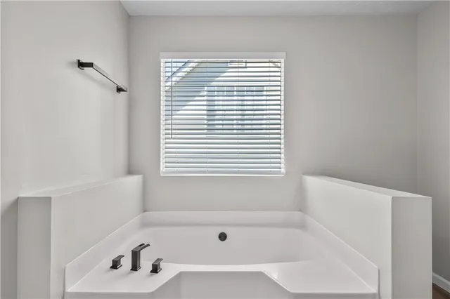 $274,500 | 826 Shore Drive, Lithonia, GA 30058