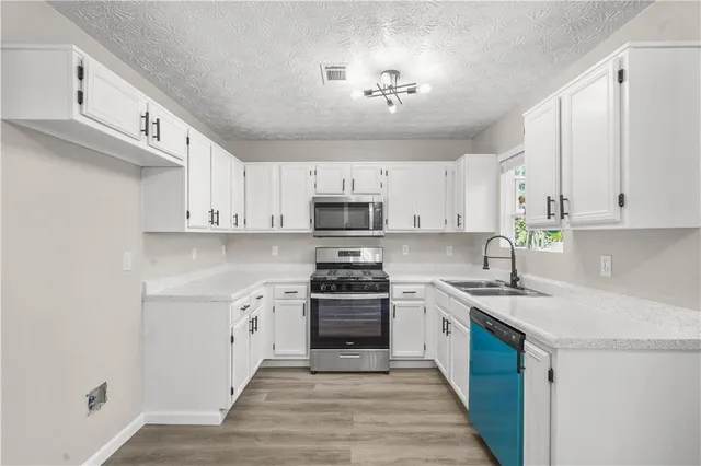 $274,500 | 826 Shore Drive, Lithonia, GA 30058