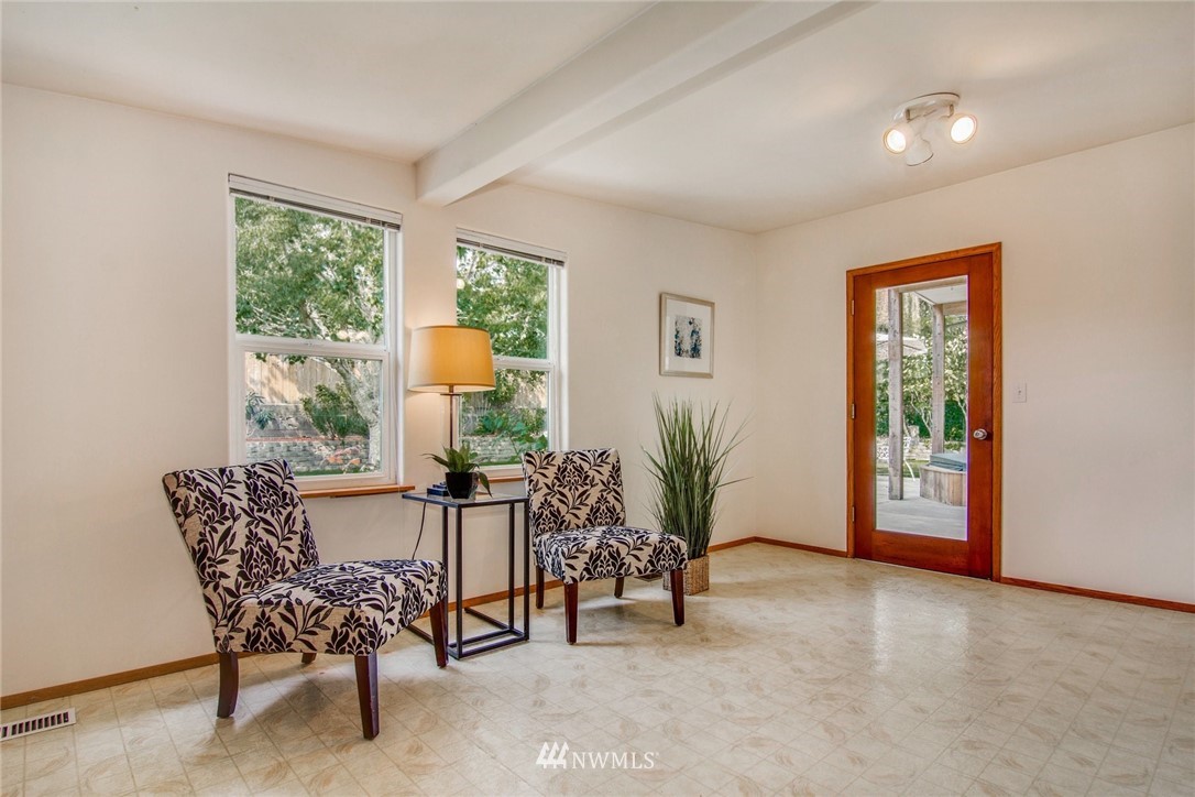 15741 121st Avenue Southeast Renton, WA 98058 - Photo 12 of 25 Gallery Image 12