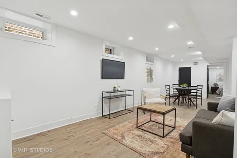 $999,500 | 3135 North Central Park Avenue, Chicago, IL 60618