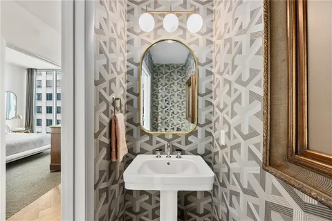 $890,000 | 1080 Peachtree Street Northeast, Unit 2503, Atlanta, GA 30309