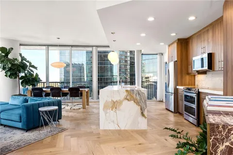 $890,000 | 1080 Peachtree Street Northeast, Unit 2503, Atlanta, GA 30309