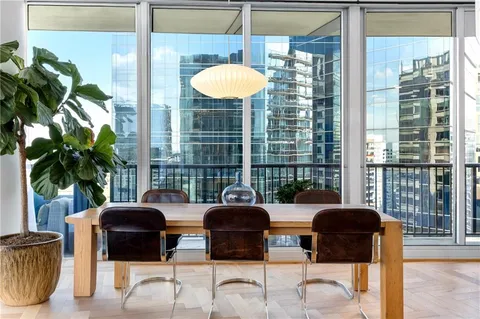 $890,000 | 1080 Peachtree Street Northeast, Unit 2503, Atlanta, GA 30309