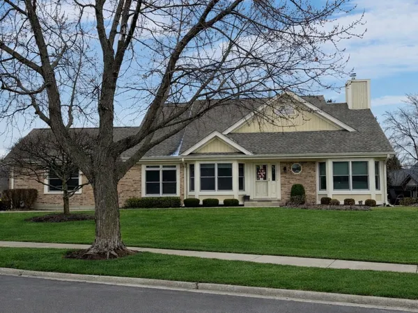 $479,000 | 10709 Hollow Tree Road, Orland Park, IL 60462