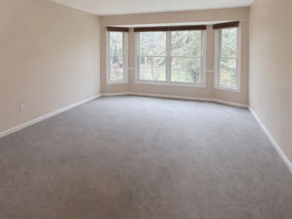 $479,000 | 10709 Hollow Tree Road, Orland Park, IL 60462