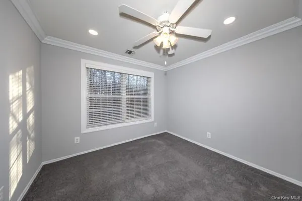 $4,105 | 30 Neal Path, Unit 30, Centereach, NY 11720