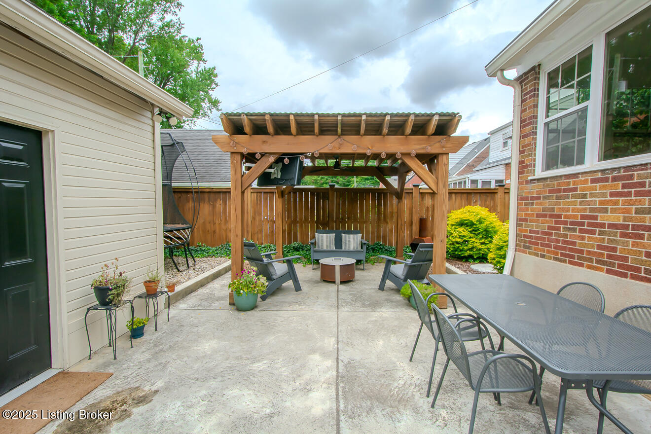 3416 Lexington Road Louisville, KY 40207 - Photo 37 of 44 Lexington-87